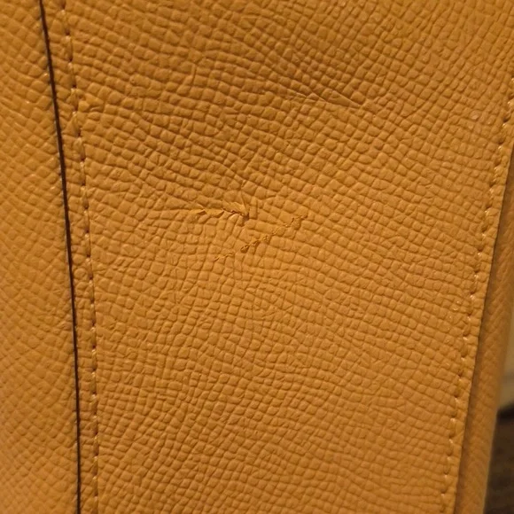 Coach Pink Women's Cosmetic Case - Picture 2 of 4